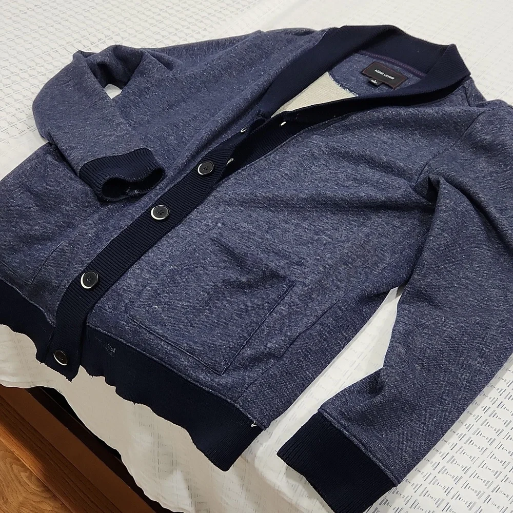 Sweater - Picture 8 of 8